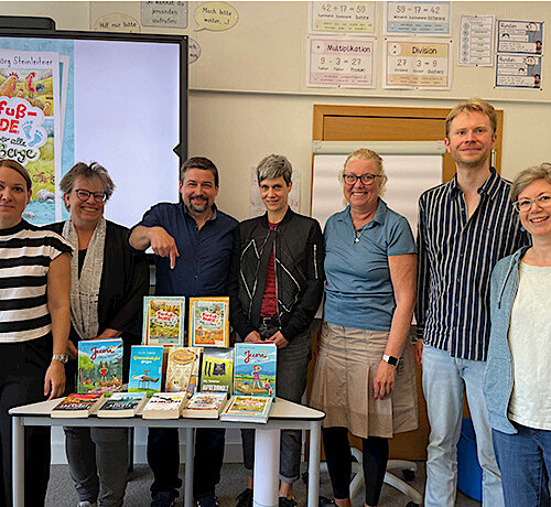 Grundschule am Gernerplatz –  Die Barfuß-Bande ist zurück: eine Lesung der ganz besonderen Art!